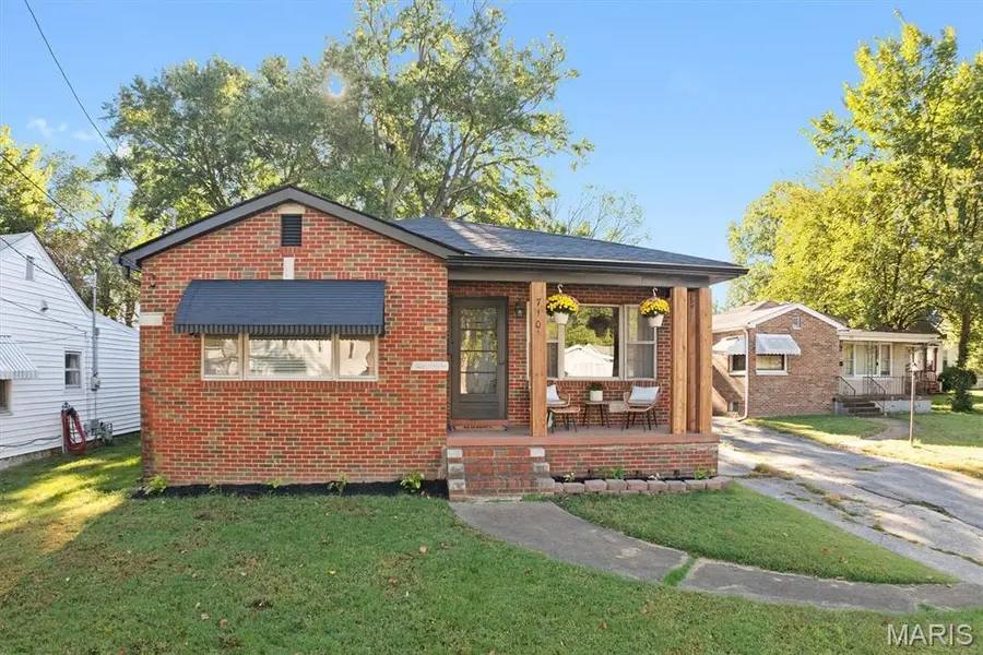 710 N Keebler AVE, Collinsville, IL 62234