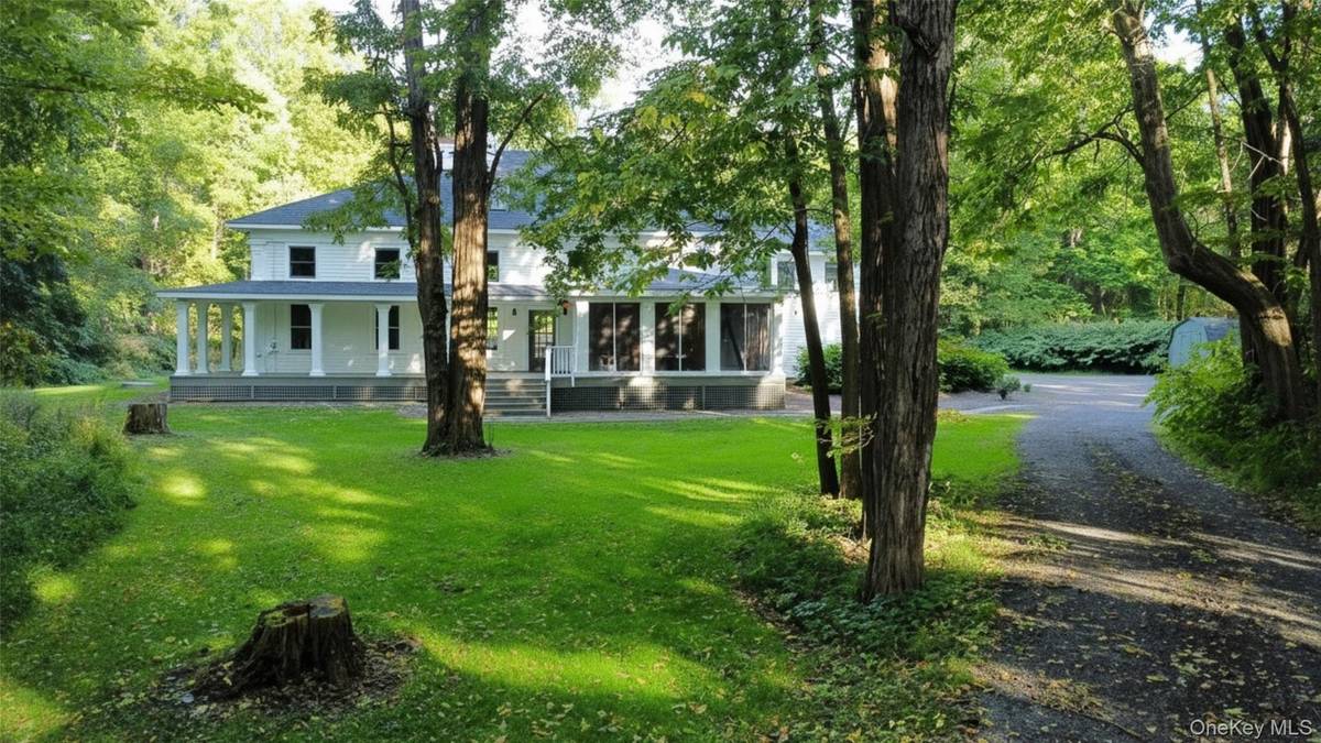 30 Devou LN, Accord, NY 12404