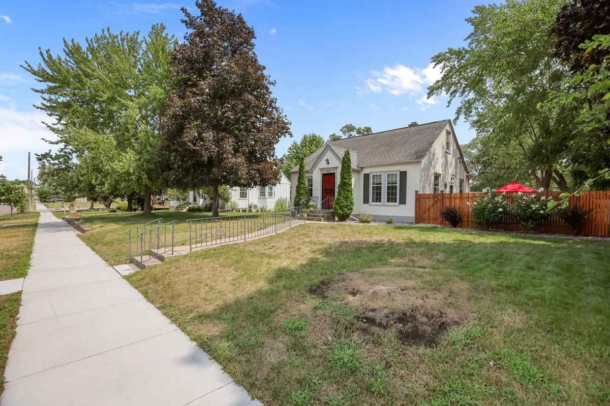 2226 Branch AVE, Anoka, MN 55303