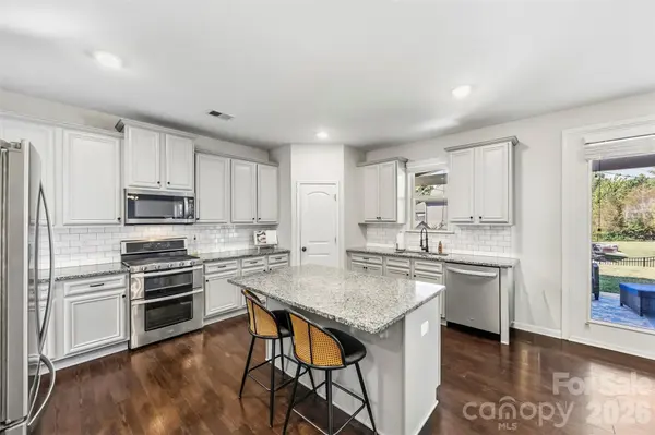 514 Tack LN, Midland, NC 28107