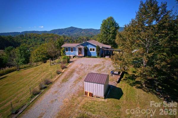 456 Morgan Branch RD, Marshall, NC 28753