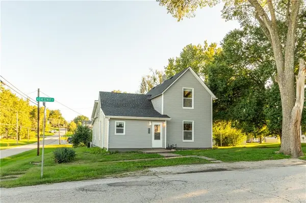 202 W Chestnut ST, Savannah, MO 64485