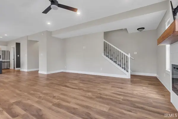603 E Harrison CT, Ellettsville, IN 47429-2057