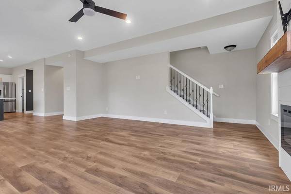 603 E Harrison CT, Ellettsville, IN 47429-2057