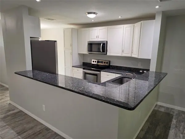 700 W CRANES CIR, Altamonte Springs, FL 32701