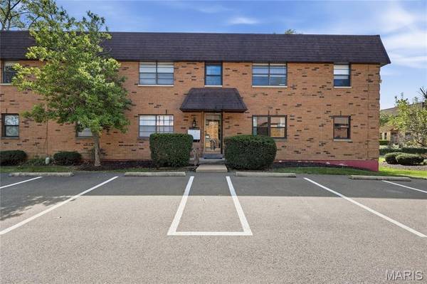 439 S Clay AVE #4, Kirkwood, MO 63122