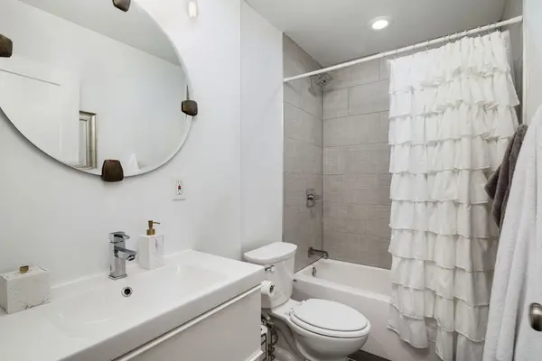 2711 W Jefferson ST #2, Philadelphia, PA 19121