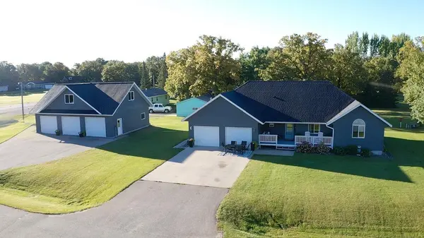 1012 6th ST SE, Roseau, MN 56751