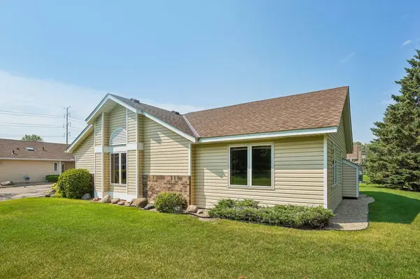 9126 Windsor LN N, Brooklyn Park, MN 55443