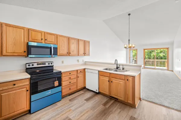 775 Rockford AVE E, Delano, MN 55328