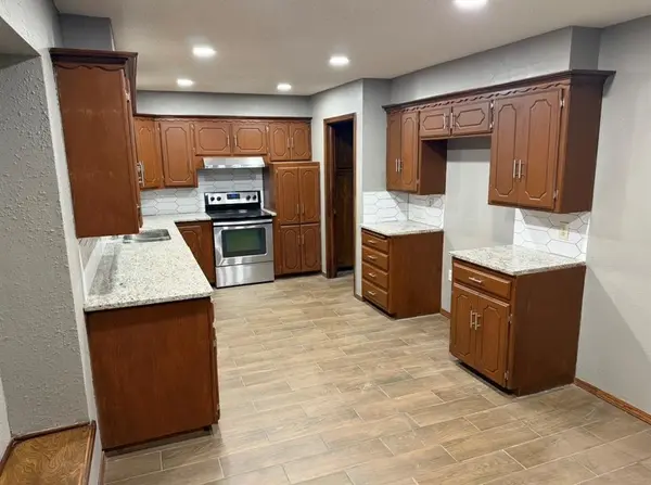 8120 NW 101st ST, Oklahoma City, OK 73162
