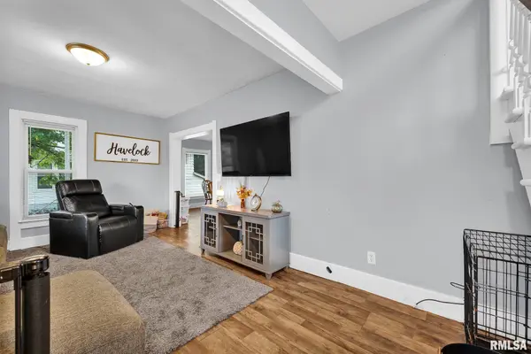 218 GARFIELD AVE, Galesburg, IL 61401