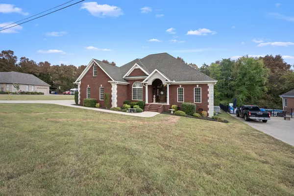 106 Stonegate Cir, Shelbyville, TN 37160