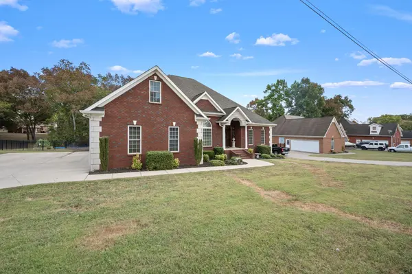 106 Stonegate Cir, Shelbyville, TN 37160