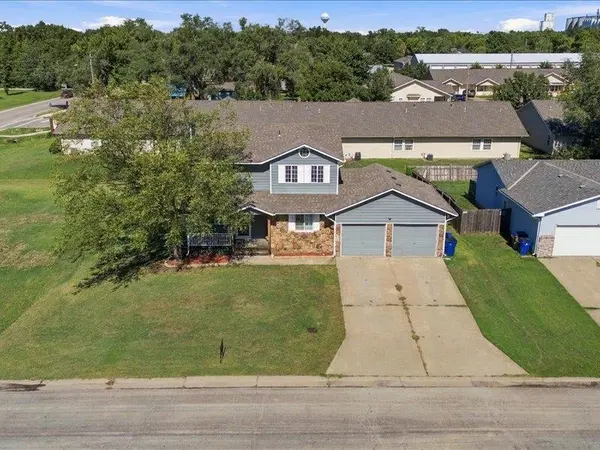 210 Hymer, Sedgwick, KS 67135