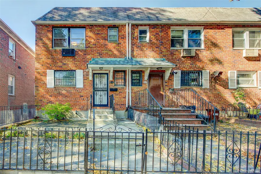 32-26 76th ST, Jackson Heights, NY 11370