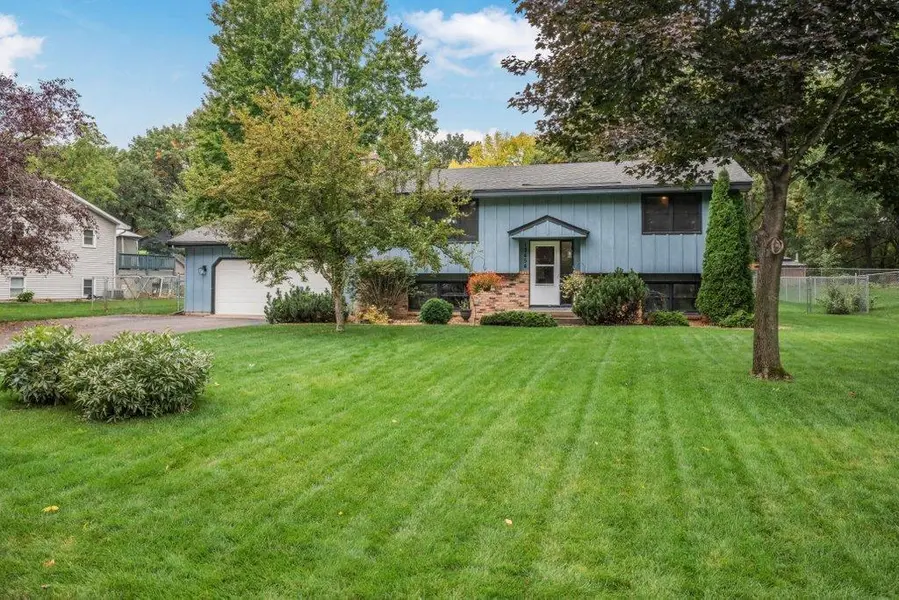 13454 Jonquil ST NW, Andover, MN 55304