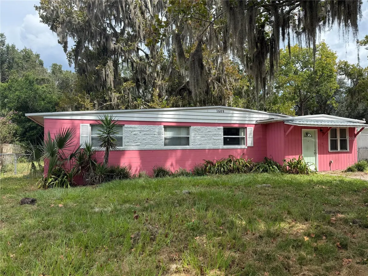 1608 SE 39TH PL, Gainesville, FL 32641