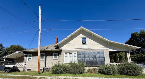 250 N Water ST, Camden, IN 46917