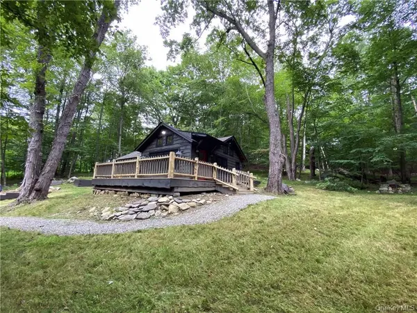 44 Trail of the Hemlocks, Putnam Valley, NY 10579
