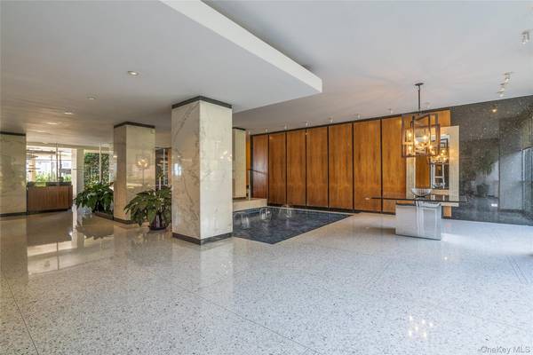 166-25 Powells Cove BLVD #12F, Beechhurst, NY 11357