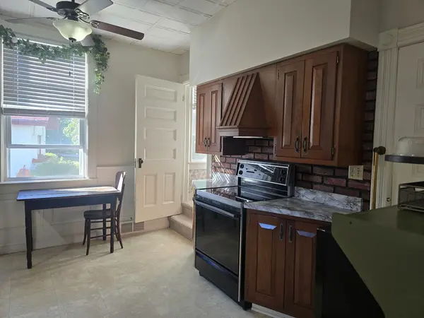 230 Ft. Edwards DR, Warsaw, IL 62379