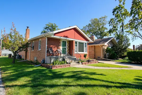 9341 Menard AVE, Oak Lawn, IL 60453