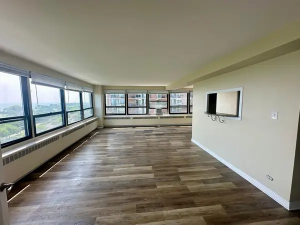 4180 N Marine DR #1405, Chicago, IL 60613