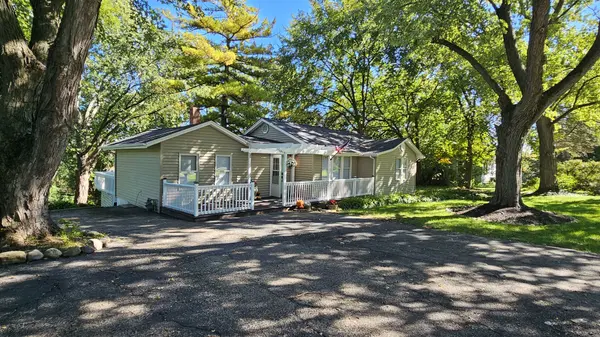 1105 S Hough ST, Barrington, IL 60010