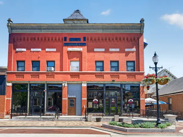 117 S Main ST #B, Algonquin, IL 60102