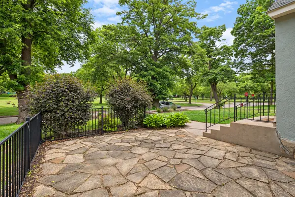 3350 Xerxes AVE N, Minneapolis, MN 55412