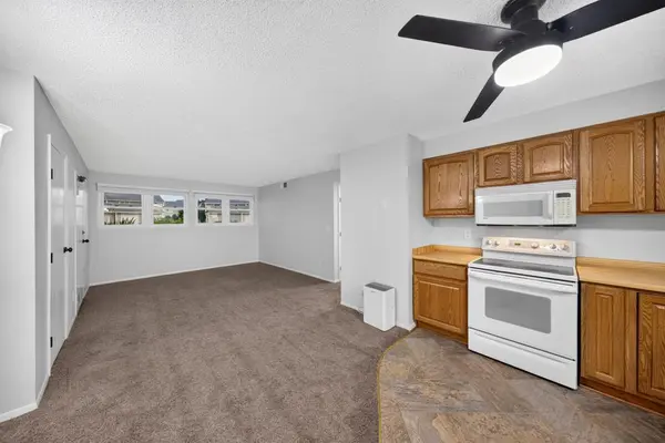 1903 Greenview PL SW #1, Rochester, MN 55902