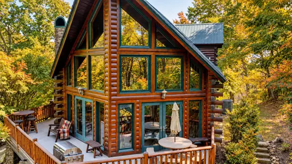3341 Sugar Maple Loop Road, Sevierville, TN 37862
