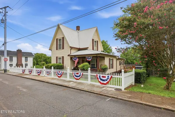627 Medaris St,  Clinton,  TN 37716