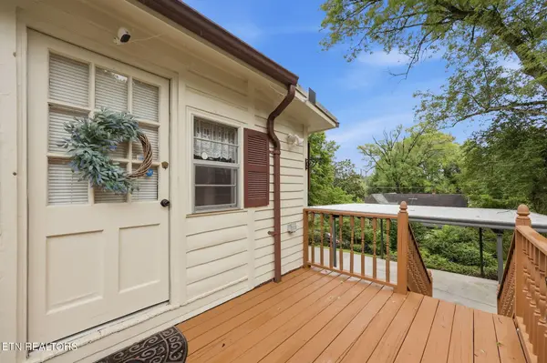 627 Medaris St, Clinton, TN 37716