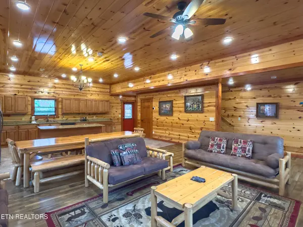 2316 Boulder Way, Sevierville, TN 37862