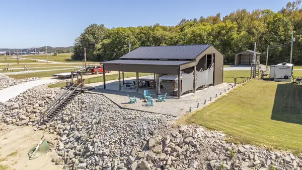 980 S RIVERFRONT DR #17A, 17B, Clifton, TN 38425