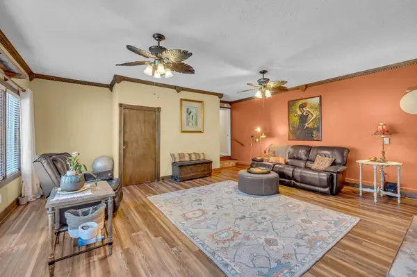 500 Golf Shores Dr, Winchester, TN 37398