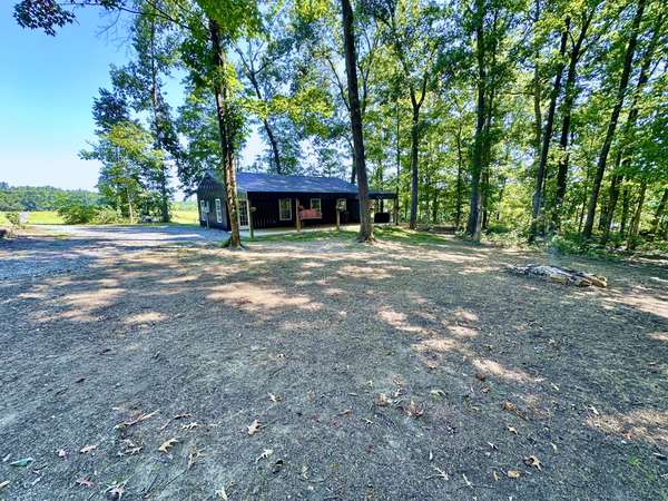 3424 Dobbins Pike, Portland, TN 37148