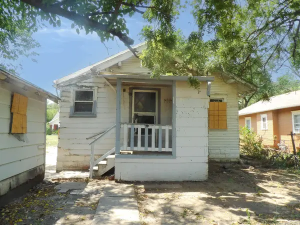 2032 S Main St, Wichita, KS 67213