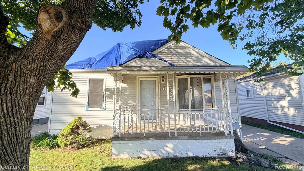 864 Hudson ST, Wyandotte, MI 48192