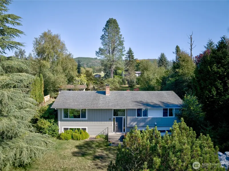 14 Crista Vista DR, Cathlamet, WA 98612