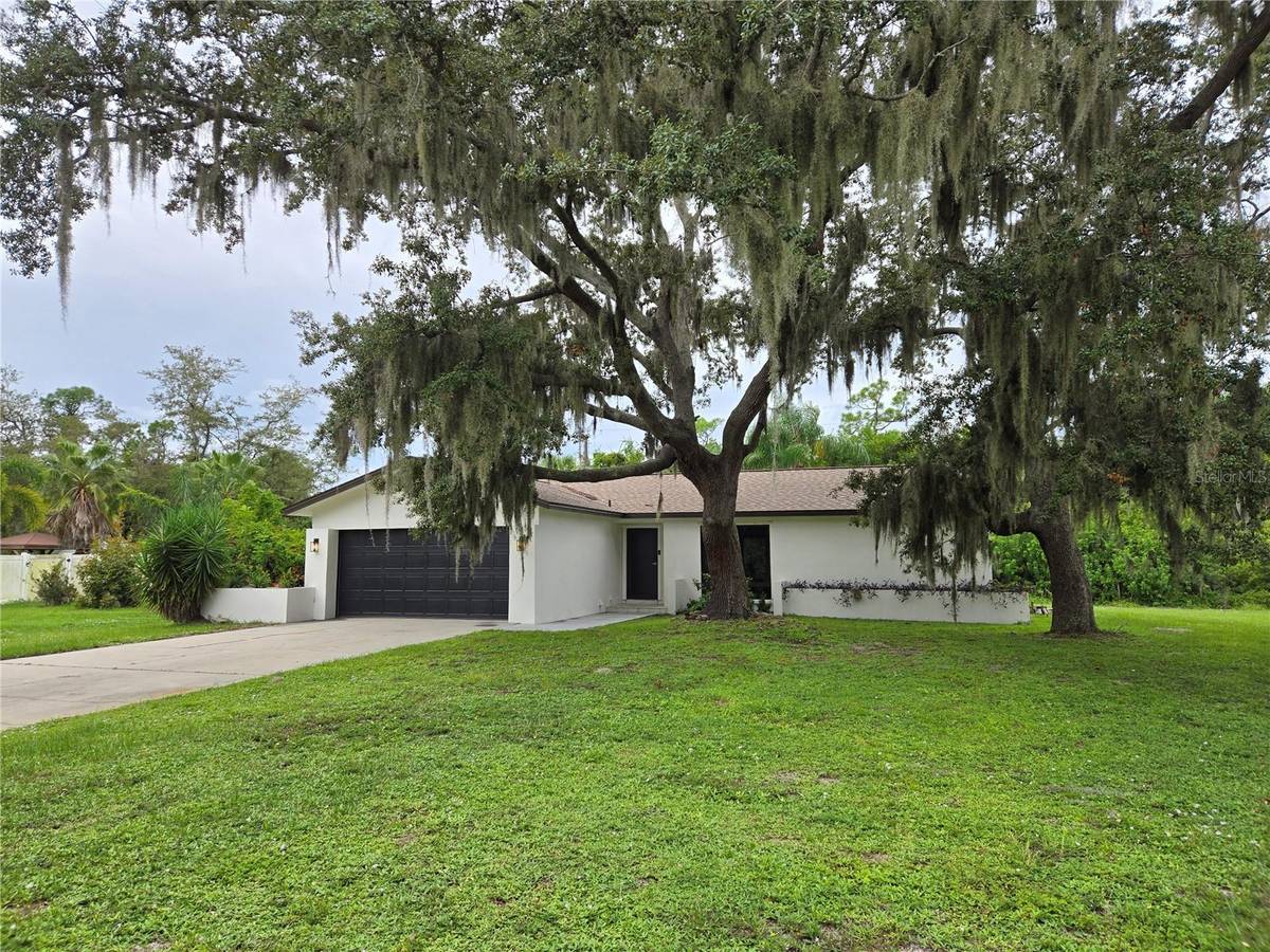 410 HUNTER ST, Port Charlotte, FL 33980
