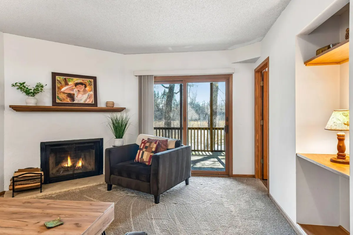 5542 Rowland RD, Hopkins, MN 55343