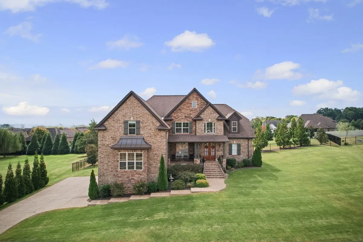 27 Morgan Ln, Lebanon, TN 37087