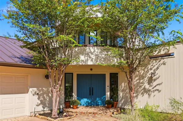 100 Derby DR, Spicewood, TX 78669