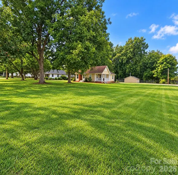 555 Palmer RD, Rockwell, NC 28138