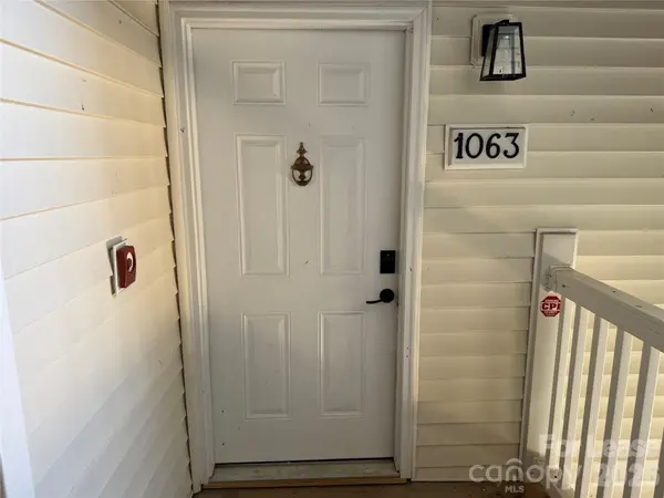 1063 Triece LN, Charlotte, NC 28215