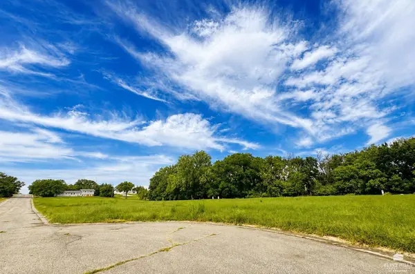 404 E Lost ST, Lincoln, KS 67455