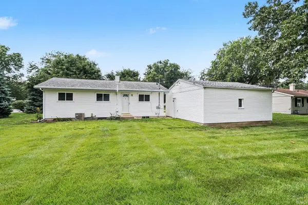 15525 Darden RD, Granger, IN 46530-8567